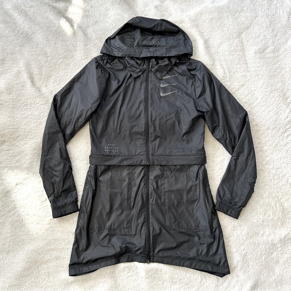 NWT Nike Convertible Lightweight Zippered Long Short Training Jacket